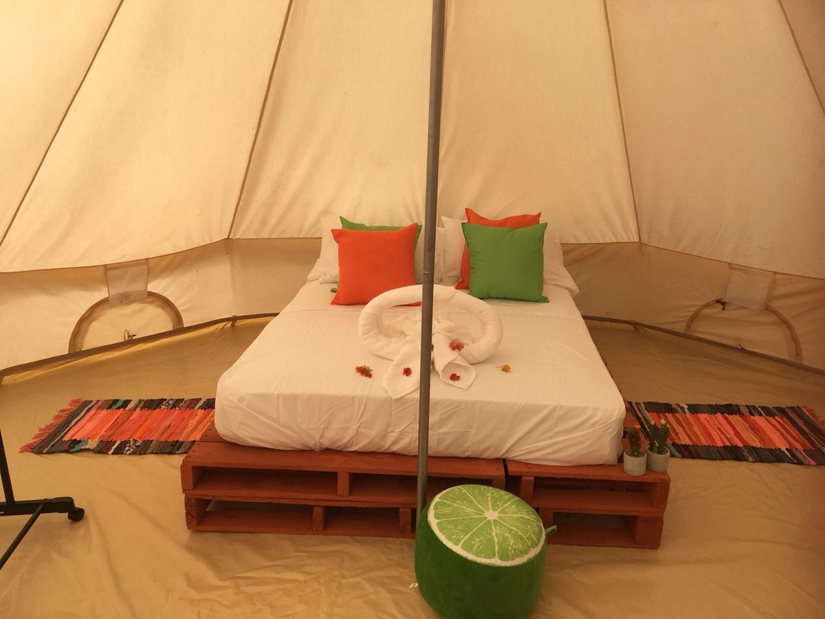 Glamping Due Amici Hotel Palomino Buitenkant foto