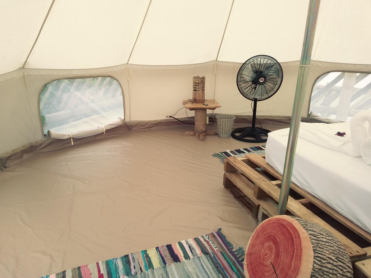 Glamping Due Amici Hotel Palomino Buitenkant foto